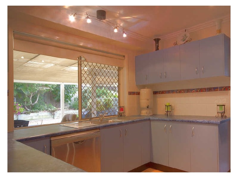 11 Creswick Place, Birkdale QLD 4159