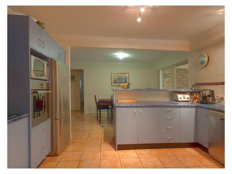 11 Creswick Place, Birkdale QLD 4159