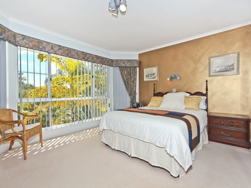 62 Whitehall Avenue, Birkdale QLD 4159