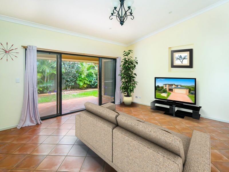 27 Juanita Street, Birkdale QLD 4159