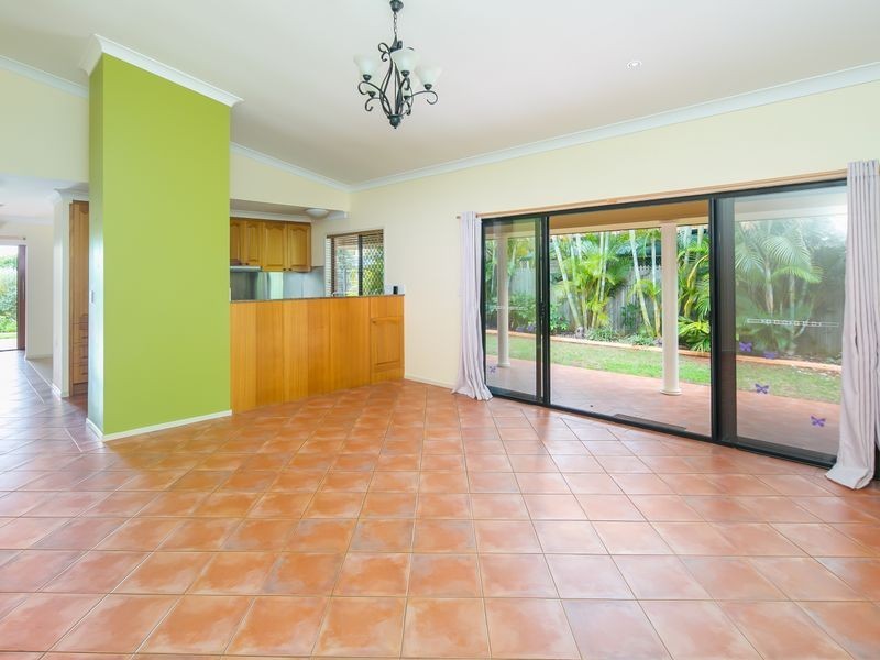 27 Juanita Street, Birkdale QLD 4159