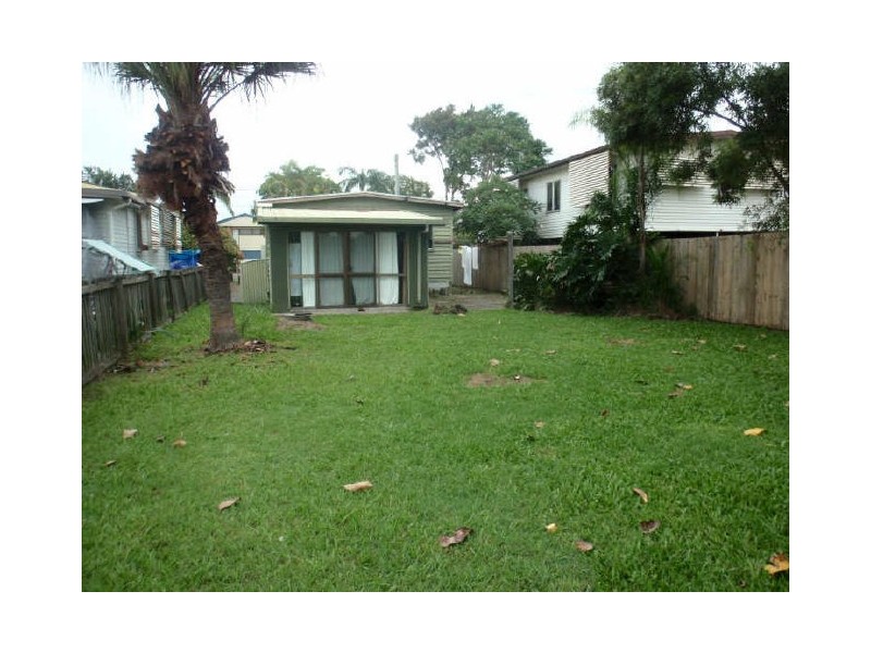 85 Thomas Street, Birkdale QLD 4159