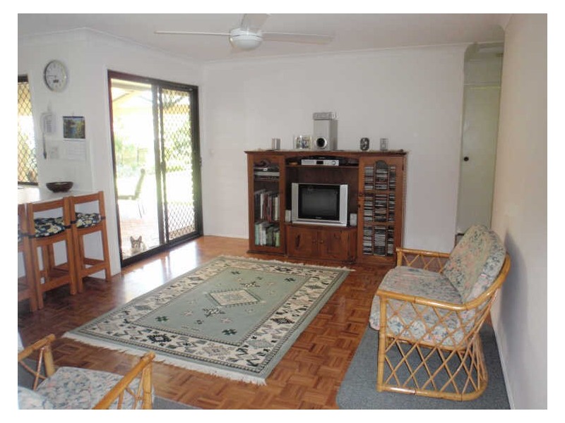 27 Fuchsia Close, Birkdale QLD 4159