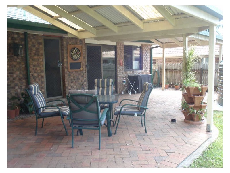 27 Fuchsia Close, Birkdale QLD 4159