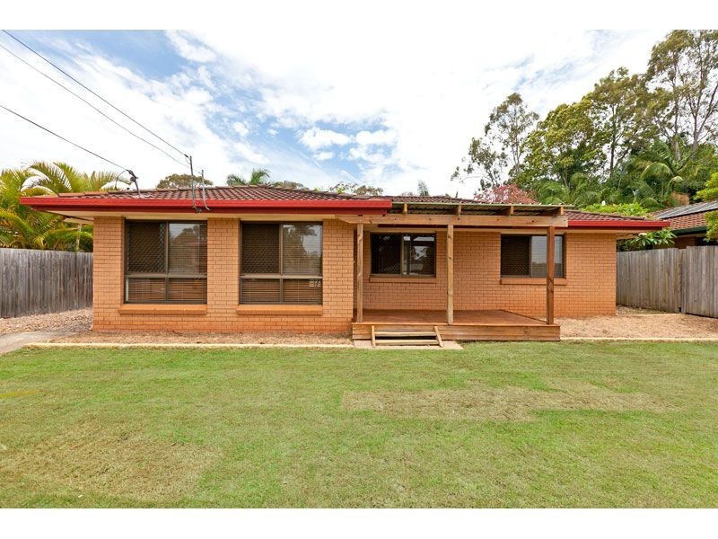 15 Sandpiper Street, Wellington Point QLD 4160