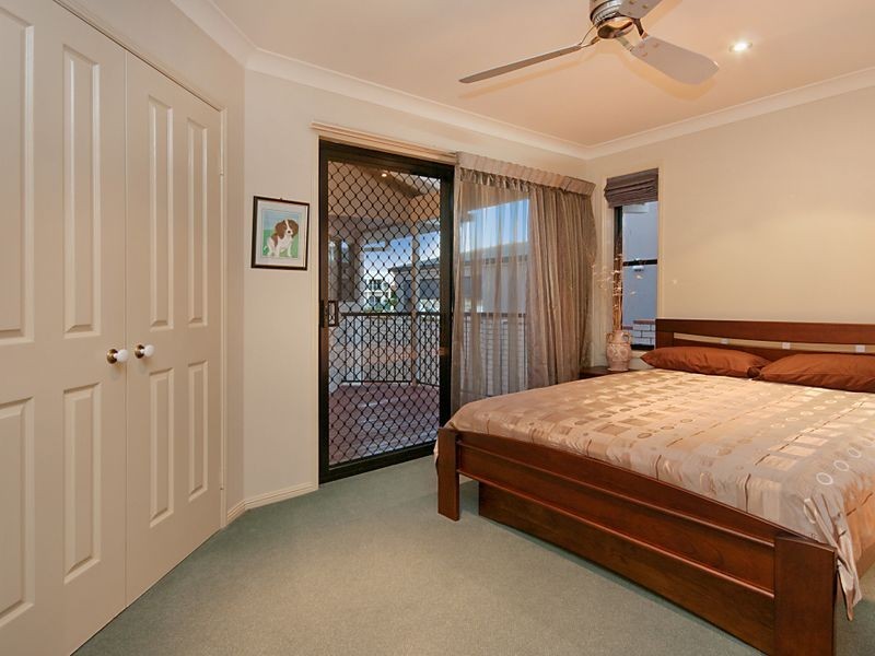 17 Mainsail Street, Birkdale QLD 4159