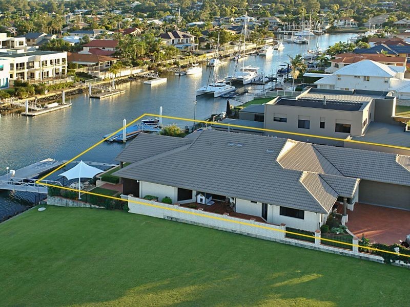 17 Mainsail Street, Birkdale QLD 4159