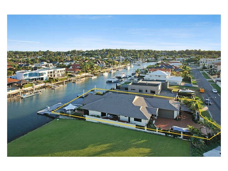 17 Mainsail Street, Birkdale QLD 4159