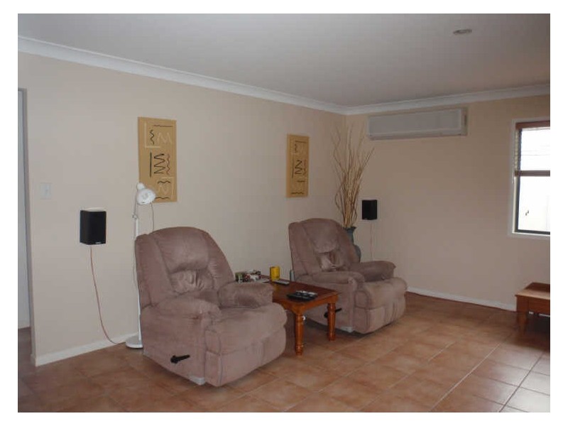 25 Mallan Terrace, Birkdale QLD 4159