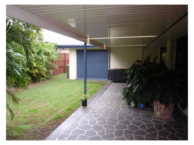 25 Mallan Terrace, Birkdale QLD 4159