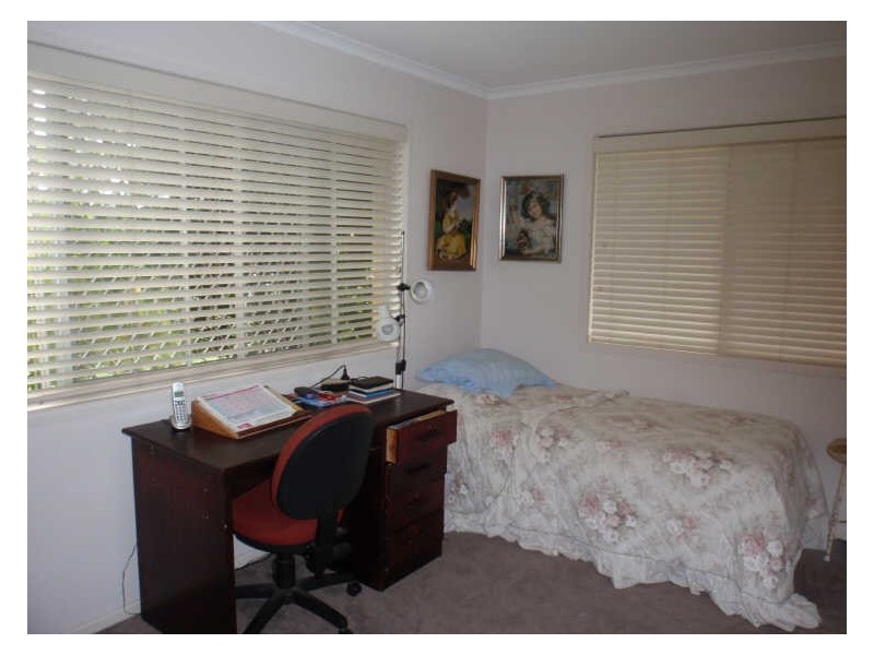 12 Linda Street, Birkdale QLD 4159