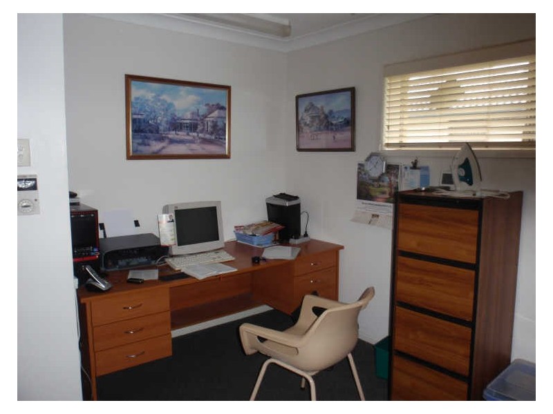 12 Linda Street, Birkdale QLD 4159