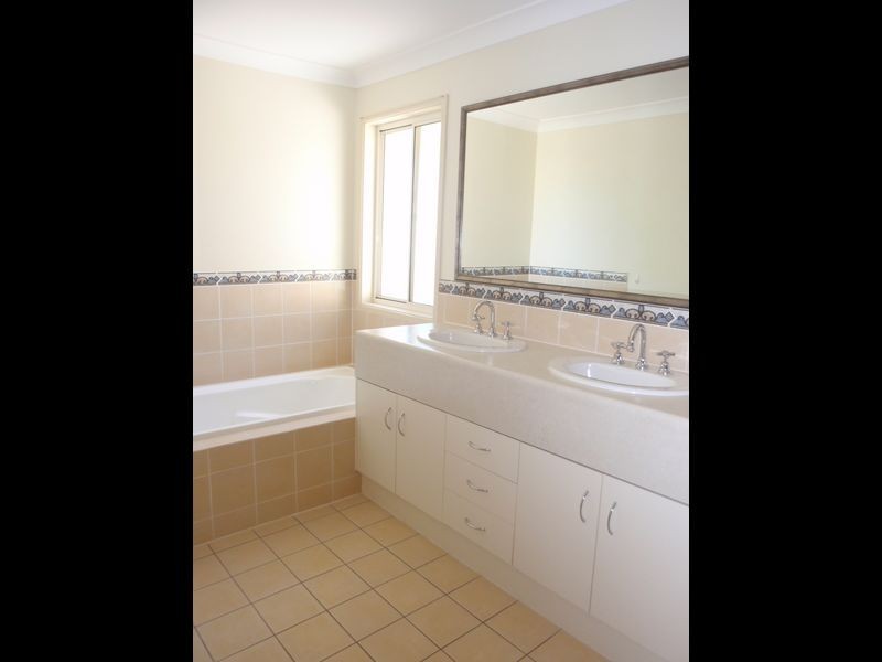 4/130 Gordon Street, Ormiston QLD 4160