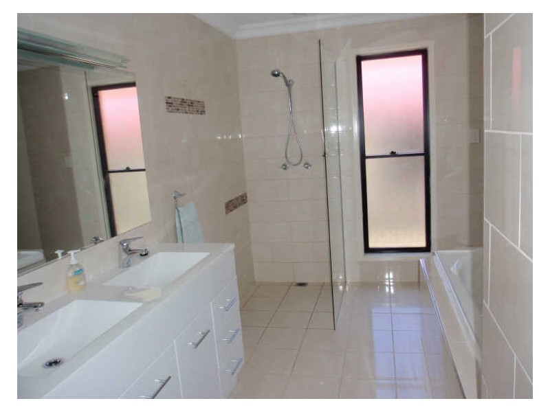 15 Ludmilla Place, Alexandra Hills QLD 4161