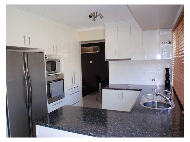 18 Boorana Street, Thorneside QLD 4158