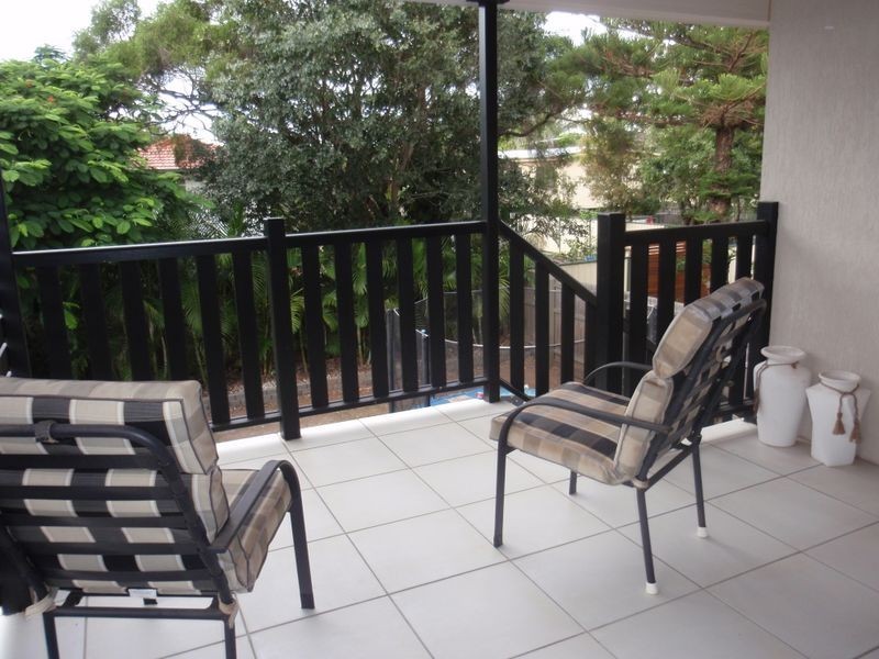 77 Cavell Rd, Birkdale QLD 4159