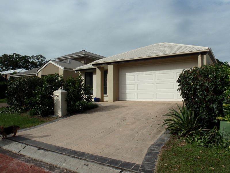 3 Merle Ct, Birkdale QLD 4159