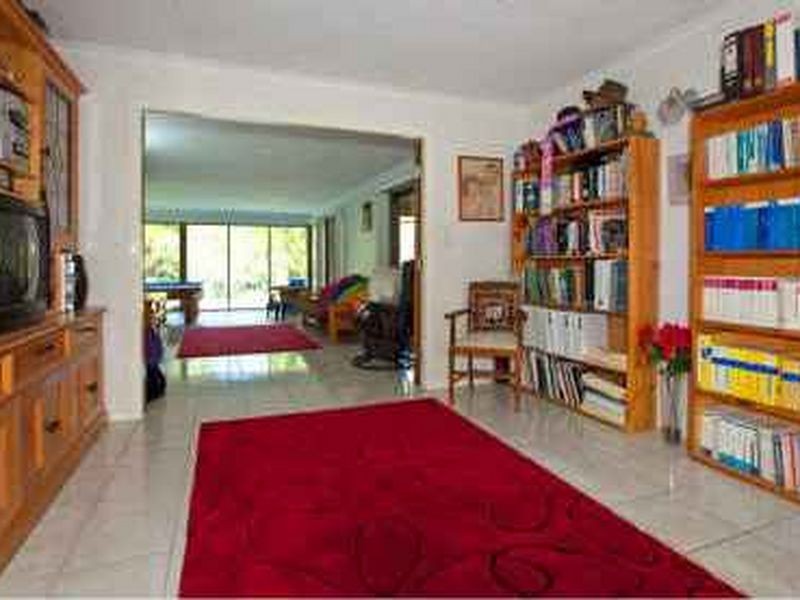 11 Wildflower Street, Capalaba QLD 4157