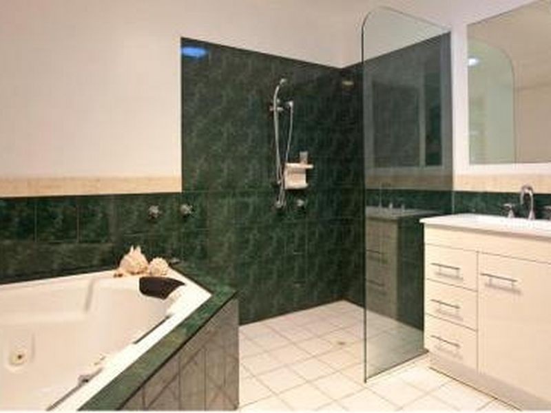 11 Wildflower Street, Capalaba QLD 4157