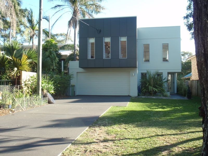 25 Hull Street, Thorneside QLD 4158
