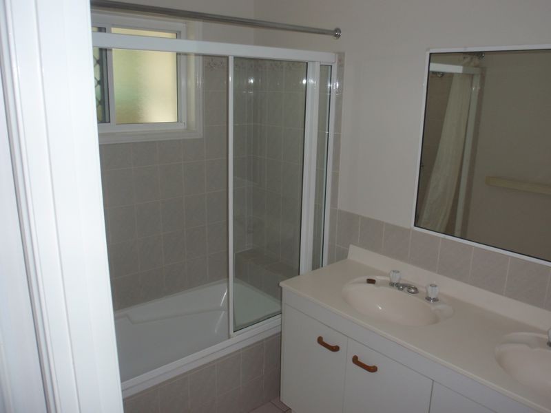9/14 Kensington Place, Birkdale QLD 4159