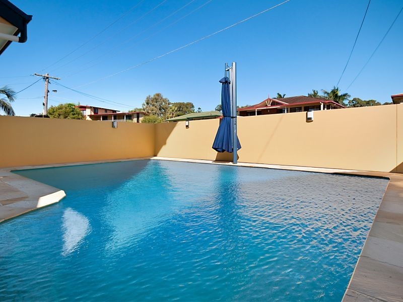 5 Price Ave, Birkdale QLD 4159