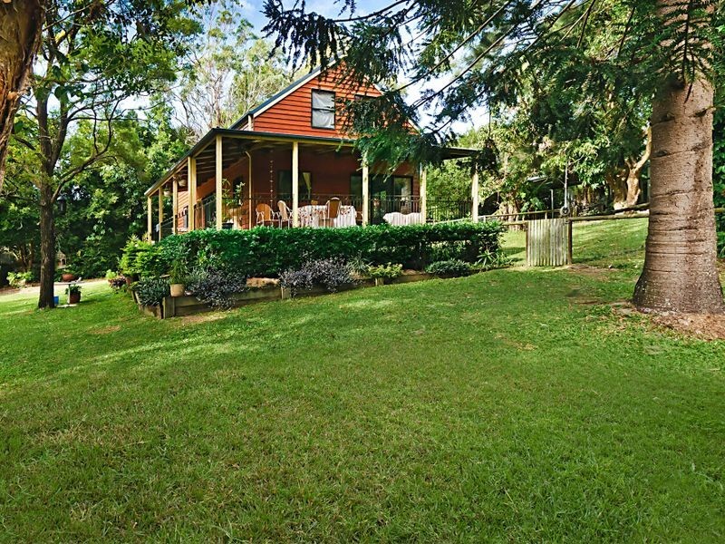 17-19 Honeygem Place, Birkdale QLD 4159