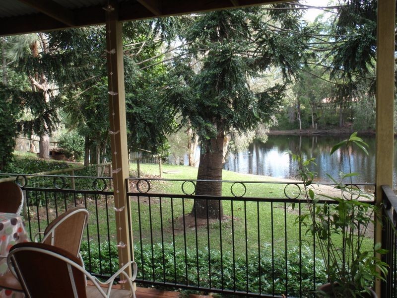 17-19 Honeygem Place, Birkdale QLD 4159