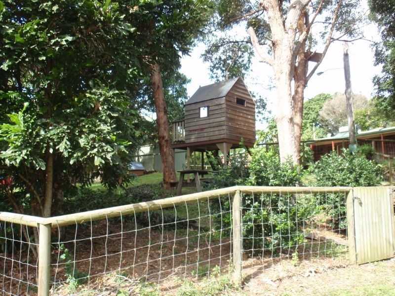 17-19 Honeygem Place, Birkdale QLD 4159