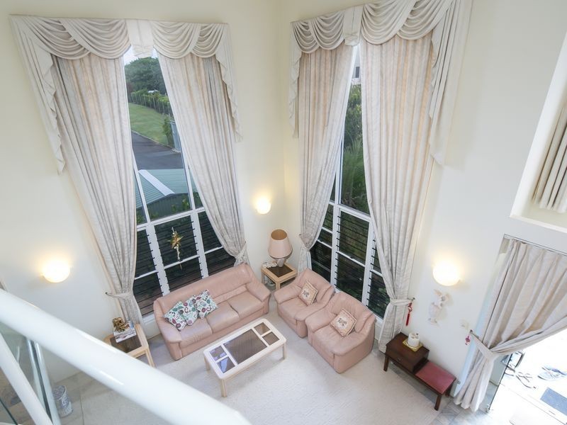 8 Mainsail Street, Birkdale QLD 4159