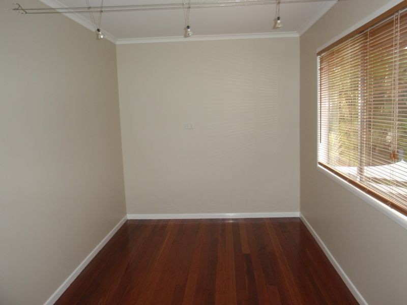 12 Moana Cr, Birkdale QLD 4159