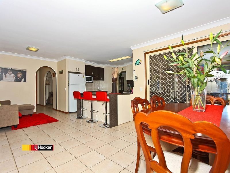 2 Pistachio Court, Birkdale QLD 4159