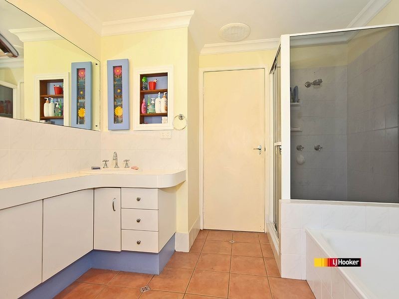 12 Manly Street, Birkdale QLD 4159