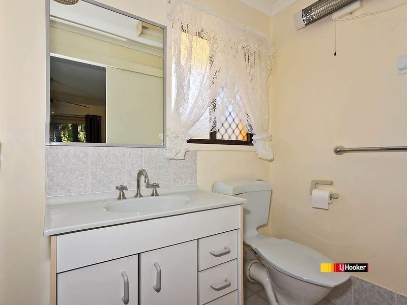 12 Manly Street, Birkdale QLD 4159