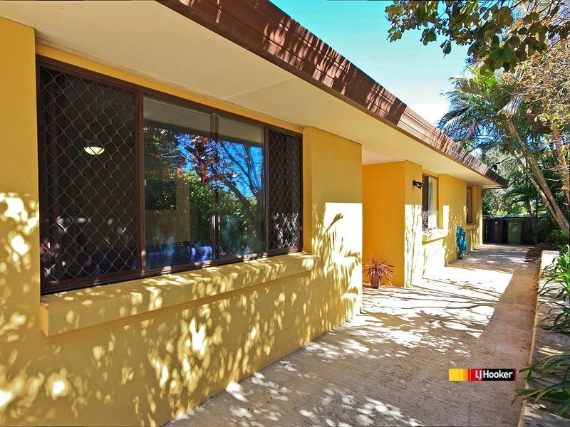 12 Manly Street, Birkdale QLD 4159