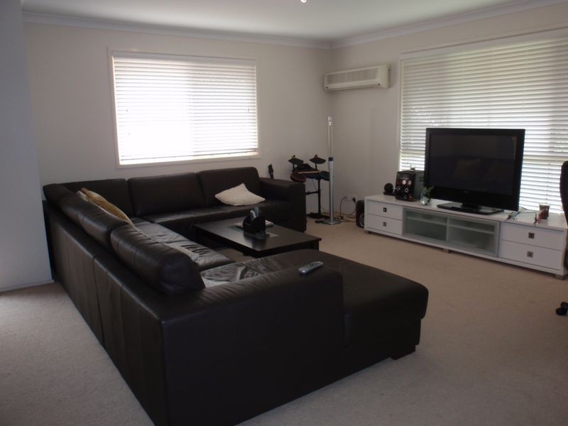 19 Ashwood Cct, Birkdale QLD 4159