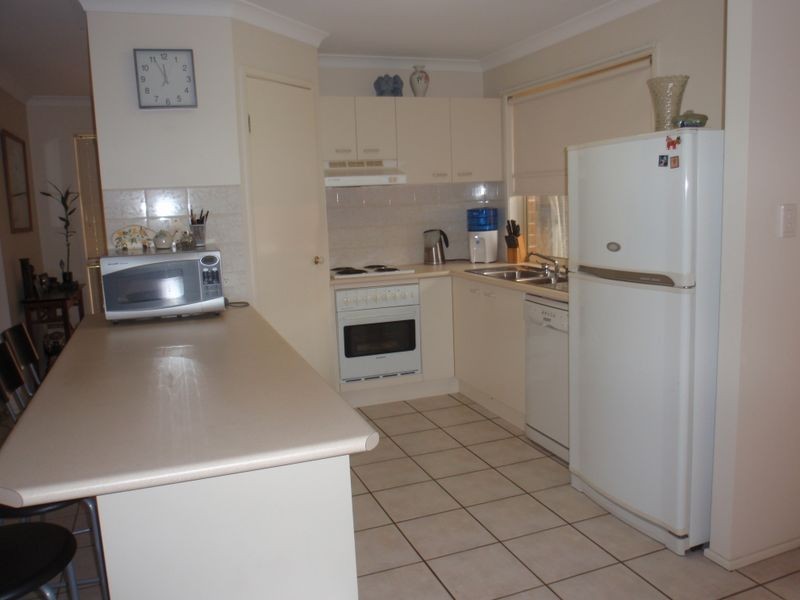 19 Ashwood Cct, Birkdale QLD 4159