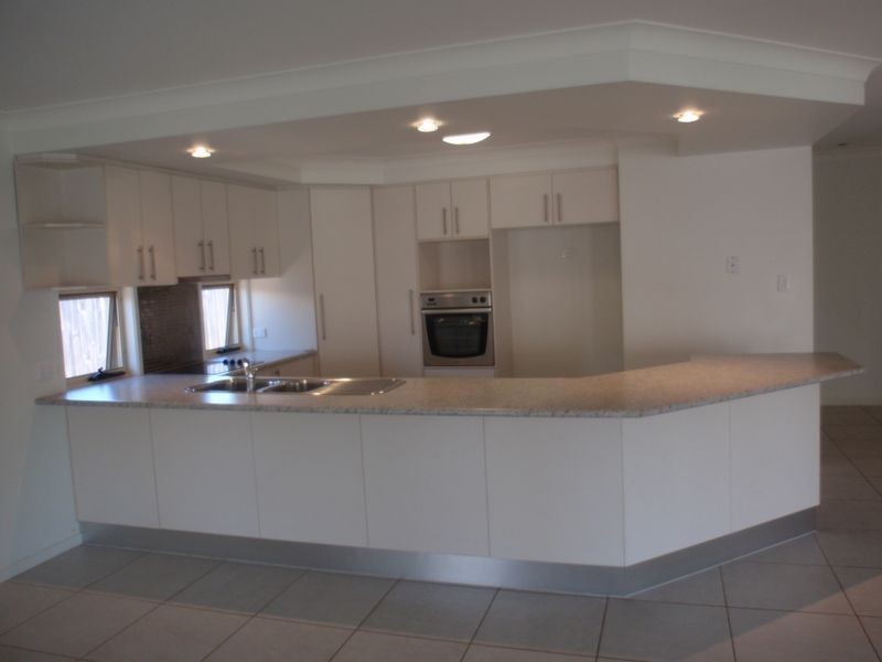 10 Stratus Street, Birkdale QLD 4159