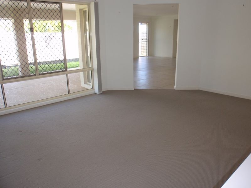 10 Stratus Street, Birkdale QLD 4159