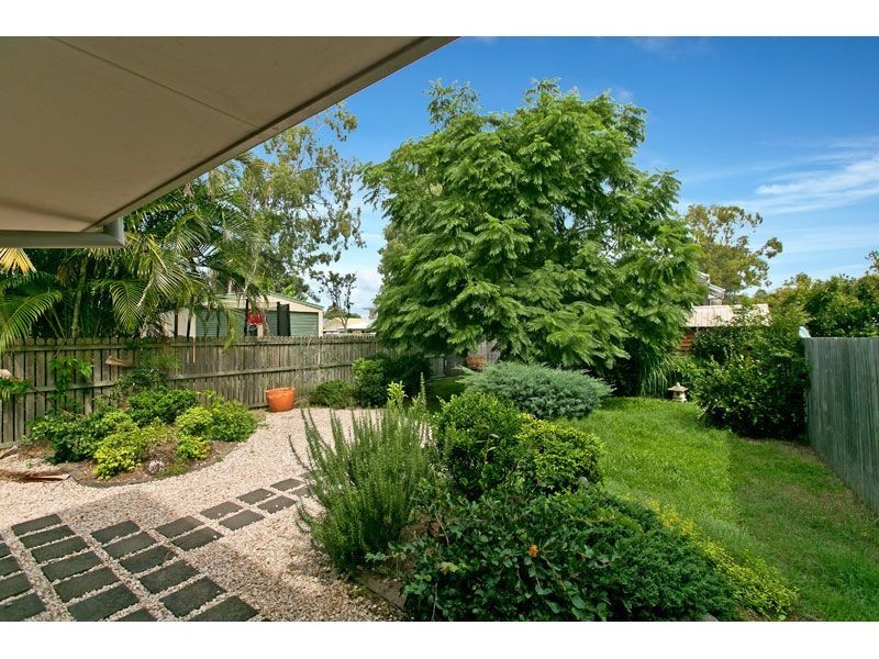16 Mooroondu Road, Thorneside QLD 4158