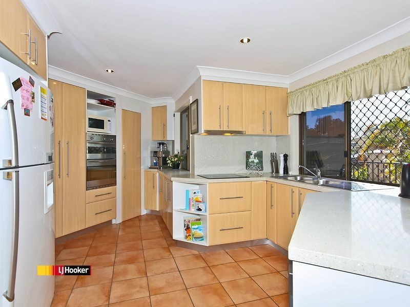 67 Dorsal Dr, Birkdale QLD 4159