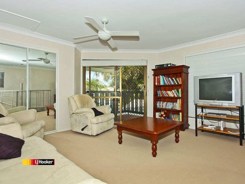 67 Dorsal Dr, Birkdale QLD 4159