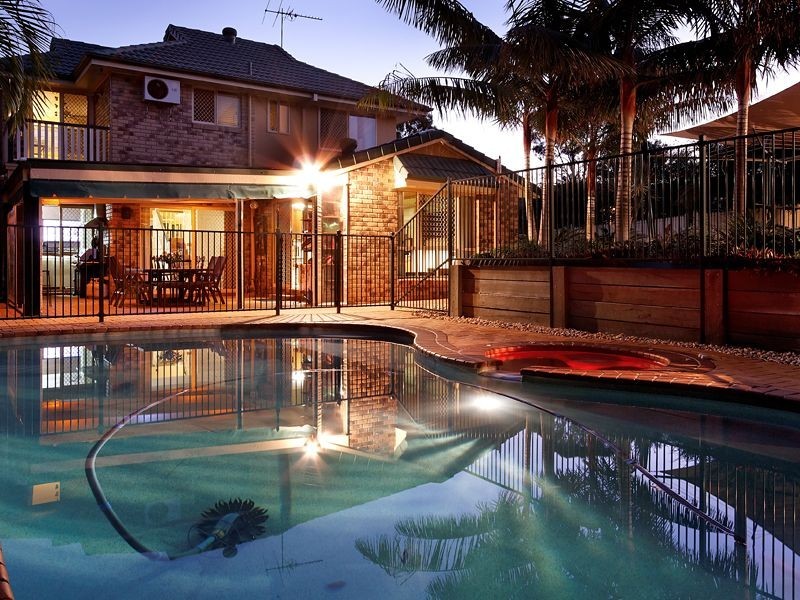 87 Creek Road, Birkdale QLD 4159