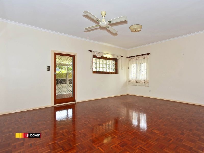 90 Main Rd, Wellington Point QLD 4160