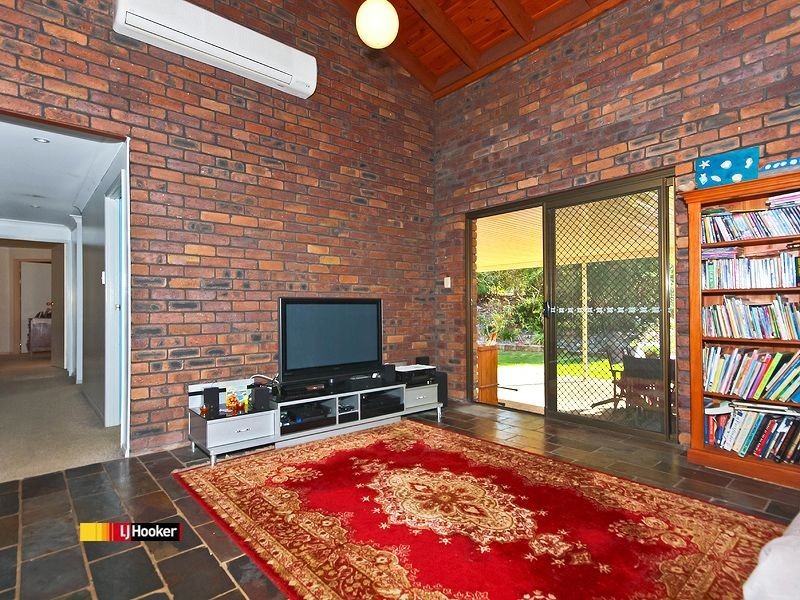 13 Oakwood Street, Capalaba QLD 4157