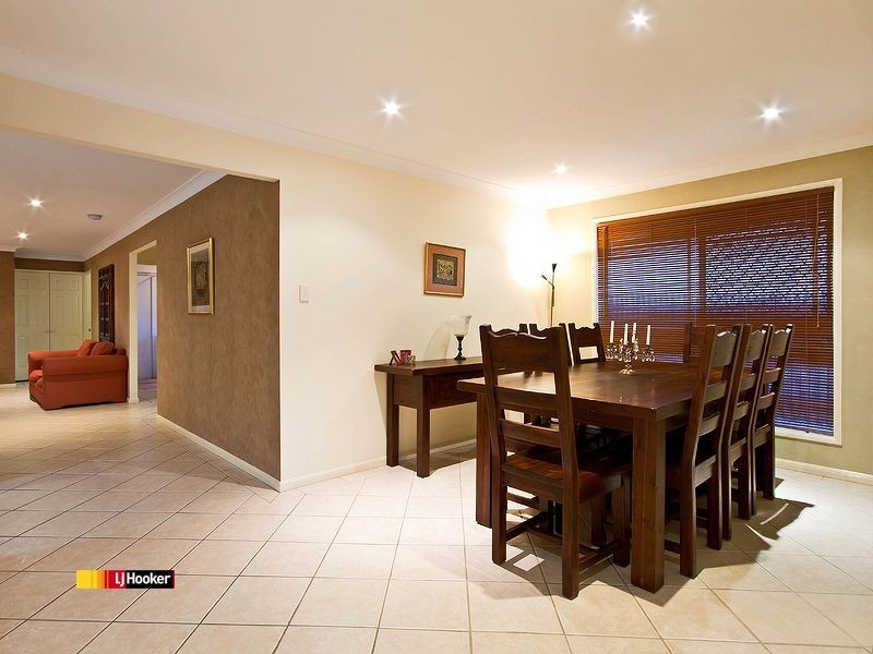27 Pedwell Pl, Birkdale QLD 4159