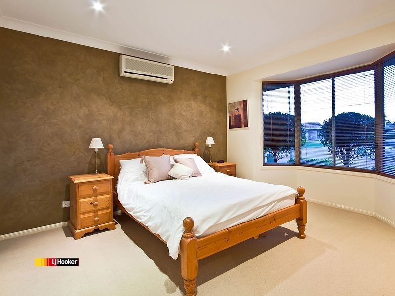 27 Pedwell Pl, Birkdale QLD 4159