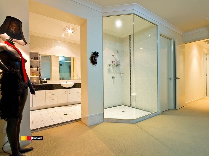1A Dorsal Drive, Birkdale QLD 4159