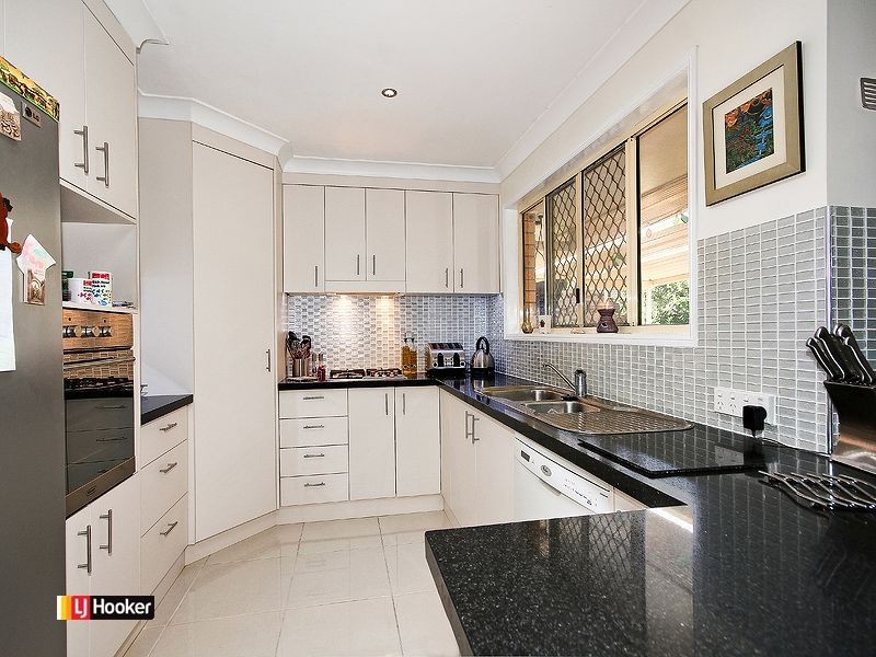 95 Barron Road, Birkdale QLD 4159