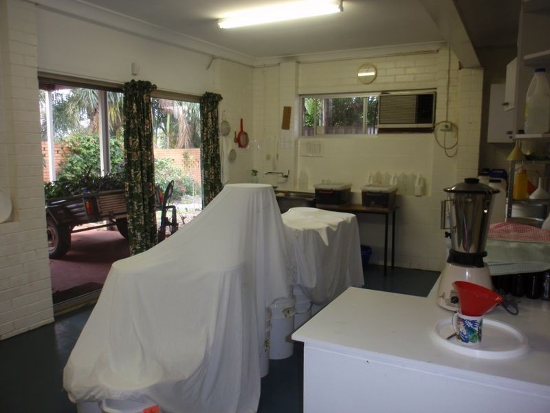 53 Birkdale Rd, Birkdale QLD 4159